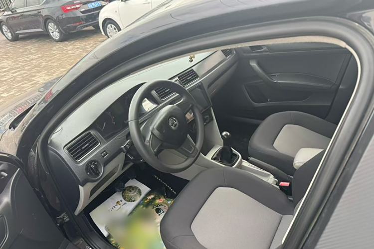 Used Skoda Rapid 2015 1.4L Manual Enjoyment Model