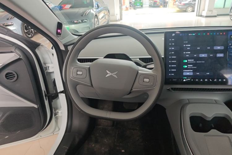 Used XPeng MONA M03 2025 600 with Ultra-Long Range Max Steering Wheel