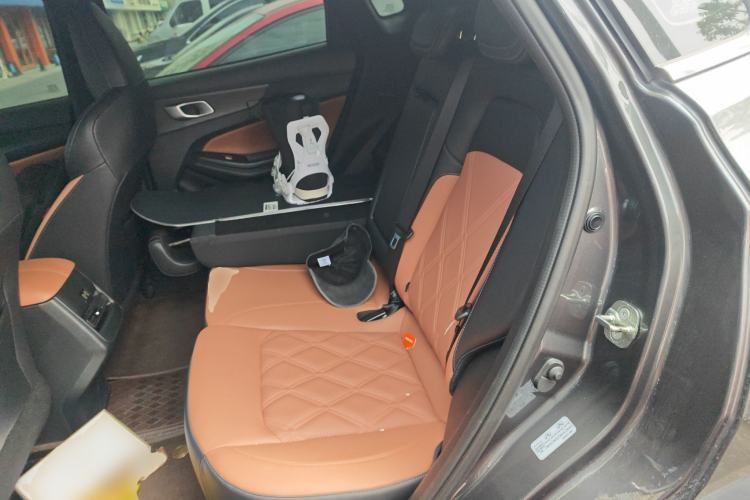 Used CHANGAN NEVO Q05 2024 Truly Delicious Version 125cc Superior Design CATL Left Rear Seat