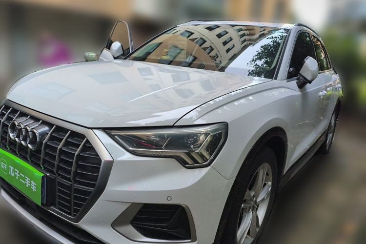Used Audi Q3 2019 40 TFSI Fashionable and Elegant Model