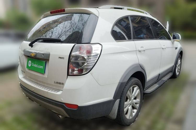 Used Chevrolet Captiva 2014 2.4L 4x4 Flagship Edition 7 Seats Rear Right 45 Deg