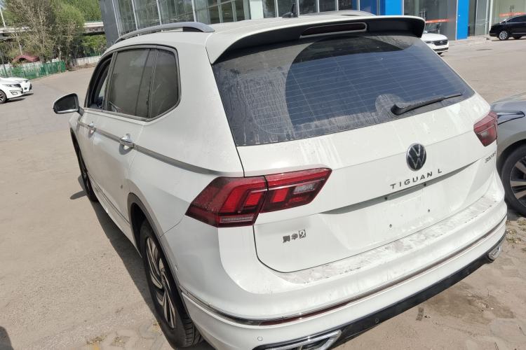 Used Volkswagen Tiguan L 2024 Outstanding Model 330TSI Automatic Two-Wheel Drive R-Line Dragon Glory Edition
