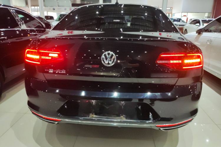 Used Volkswagen Magotan 2019 330TSI DSG Luxury Version China VI Standard