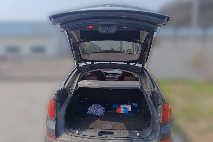 Used BMW 5 Series GT 2013 535i Leading Model Trunk