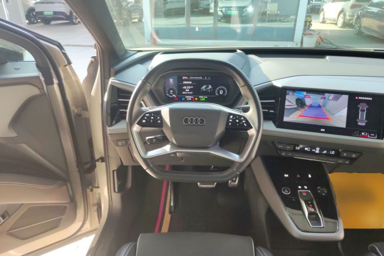 Used Audi Q5 e-tron 2022 40 e-tron Starlight Edition Mech Kit