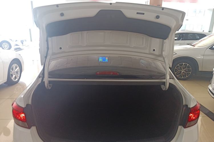 Used Kia K2 2019 Sedan 1.4L Automatic Transmission 15th Anniversary Special Edition GLS China VI Standard Trunk