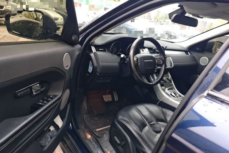 Used Land Rover Range Evoque 2014 2.0T 5-Door Ignite Edition Driver Seat