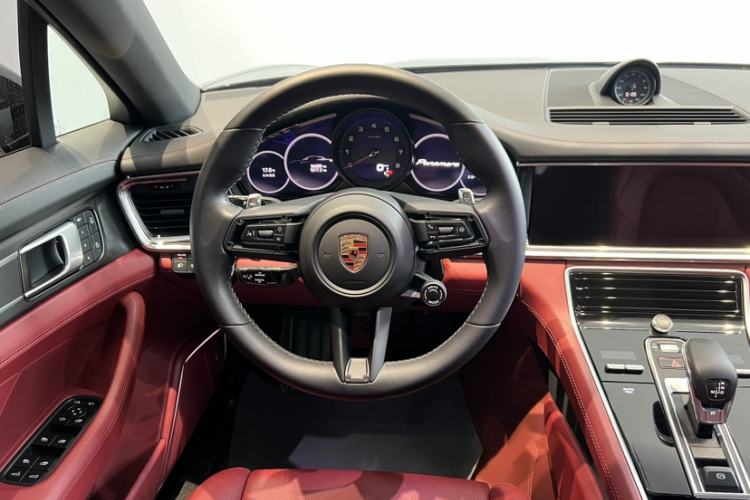 Used Porsche Panamera 2023 Facelifted Panamera 2.9T Platinum Edition Interior 3