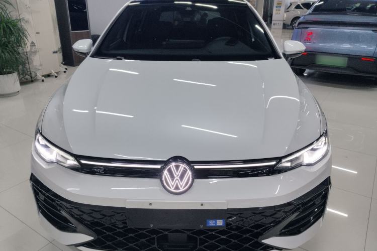 Used Volkswagen Golf 2025 300TSI R-Line Front