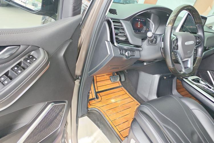 Used SAIC MAXUS G20 2020 2.0T Gasoline Automatic Luxury Executive Edition