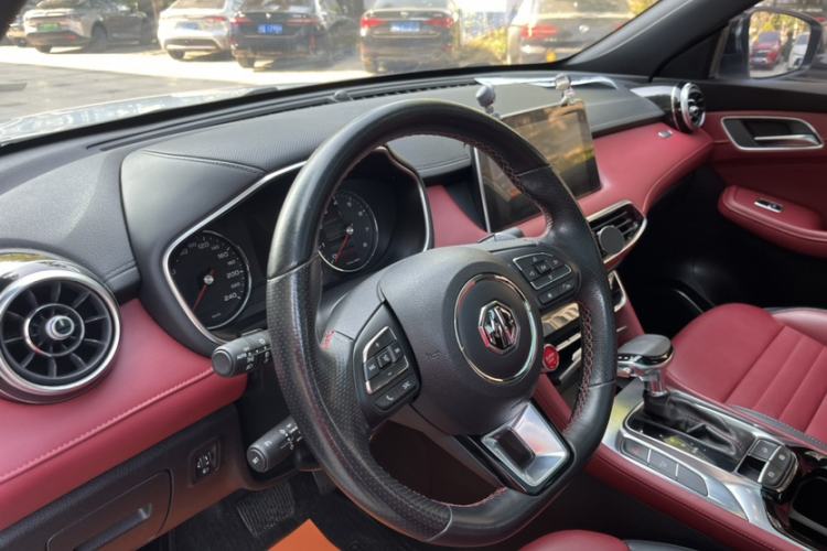 Used MG HS 2019 20T Automatic Two-Wheel Drive Trophy Super Sport Version China VI Standard Interior 8