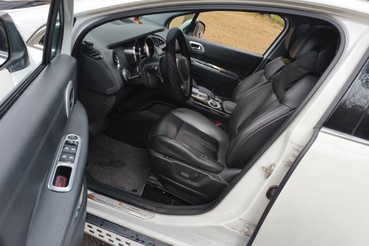 Used Peugeot 3008 2015 1.6THP Automatic Trend Edition
