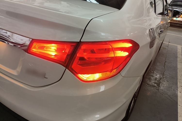 Used Citroen C4L 2015 1.8L Automatic Luxury Edition Exterior 3