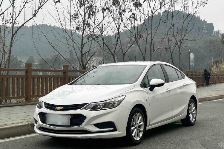 Used Chevrolet Cruze 2018 320 Automatic Pioneer Sunroof Edition