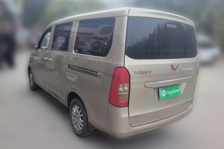 Used Wuling Rongguang V 2016 1.5L Standard Version
