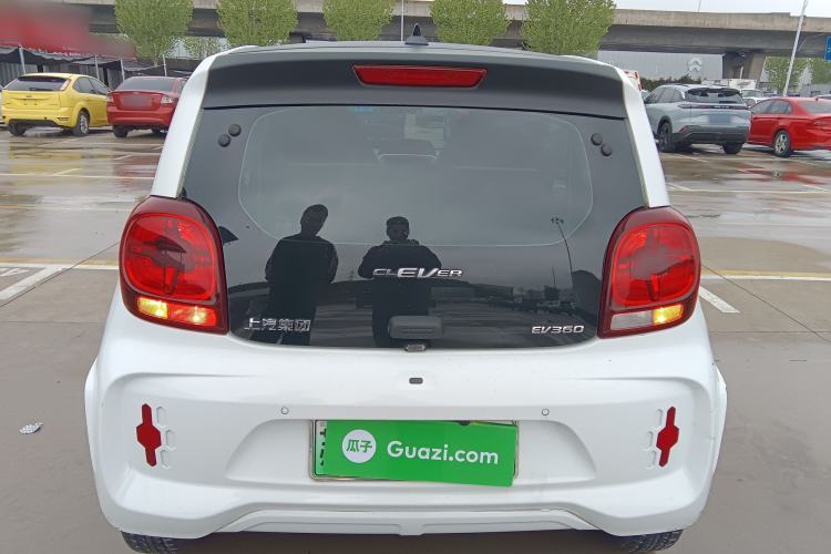 Used Roewe Clever 2021 302 km New Four-Seater Super-Efficient Version Rear