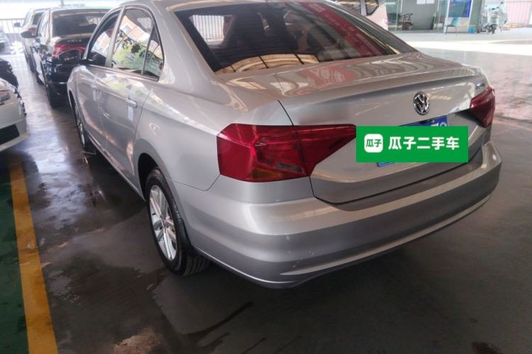 Used Volkswagen Jetta 2019 Dream Edition 1.4L Manual Fashion Version
