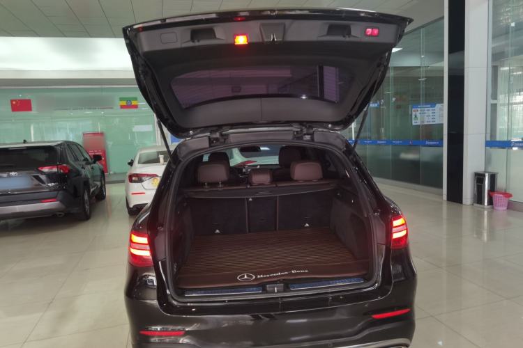 Used Mercedes-Benz GLC 2019 GLC 260 L 4MATIC Dynamic Model
