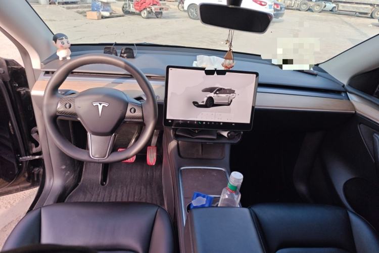 Used Tesla Model Y 2022 Rear-Wheel-Drive Version Center Console