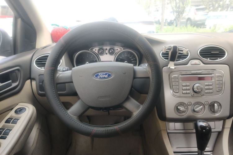 Used Ford Focus 2011 Hatchback 1.8L Automatic Fashion Edition