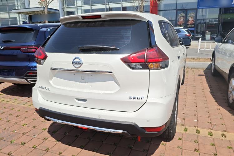 Used Nissan X-Trail 2023 Classic 2.0L Two-Wheel Drive Smart Connect & Comfort Edition Rear Right 45 Deg