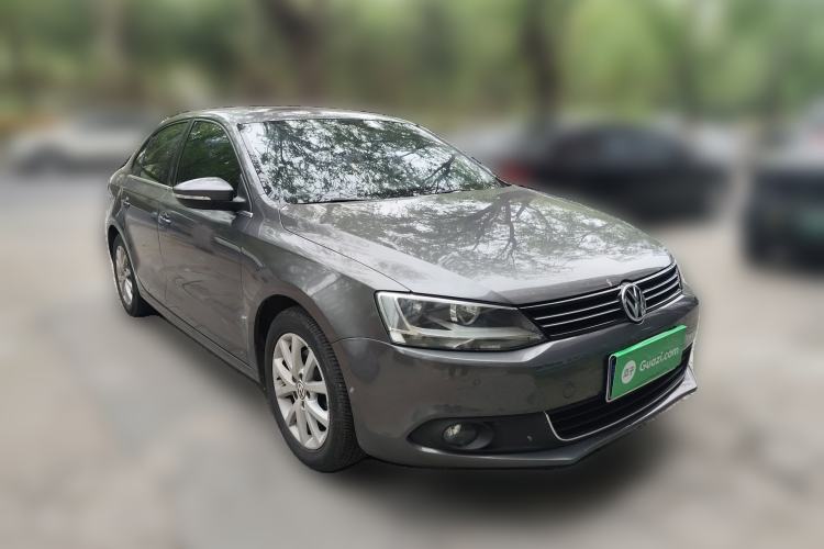 Used Volkswagen Sagitar 2012 1.4TSI Automatic Luxury Edition Front Right 45 Deg