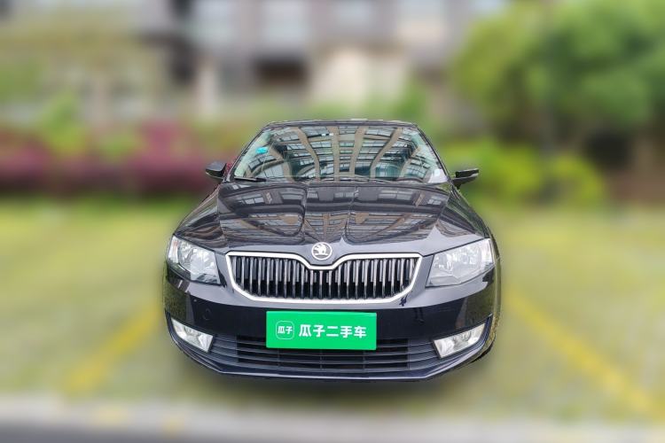 Used Skoda Octavia 2015 1.6L Automatic Yijie Edition Front