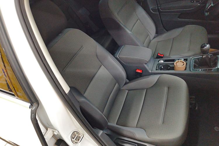 Used Volkswagen Golf 2017 230TSI Manual Comfort Edition – Celebrating Milestone of One Million Units
