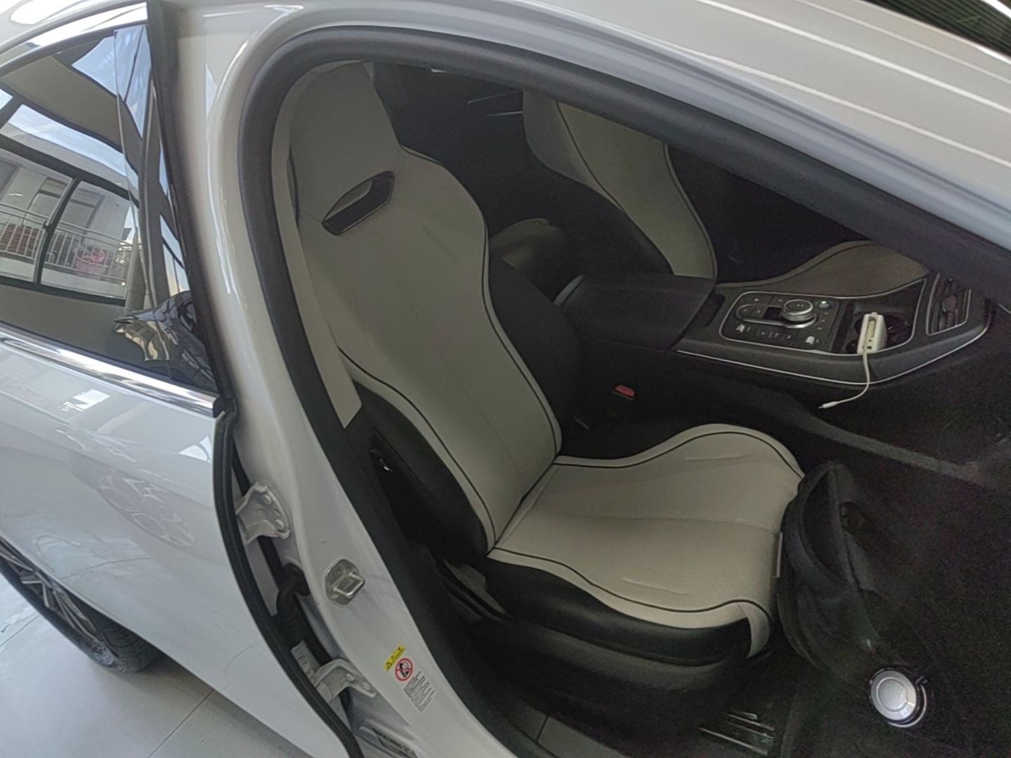 BYD Destroyer 05 2024 HONOR Edition DM-i 55KM Luxury Model — снимка 19