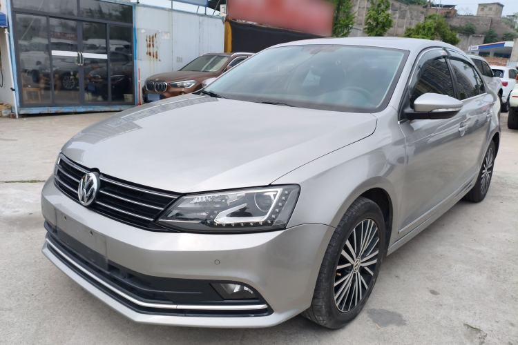 Used Volkswagen Sagitar 2017 230TSI Automatic Luxury Edition