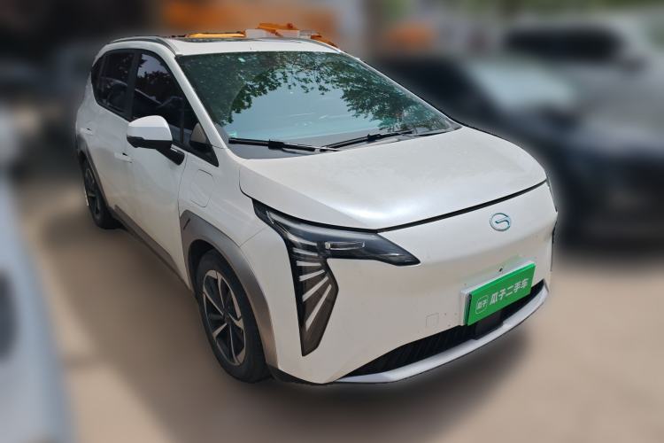 Used AION Y 2023 Plus 610 Smart Edition Ternary Lithium Front Right 45 Deg