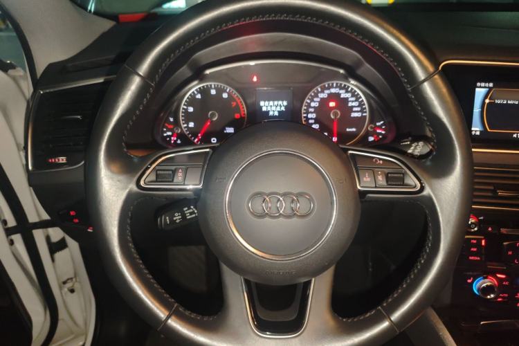 Used Audi Q5 2018 Collector's Edition 40 TFSI Technology Model