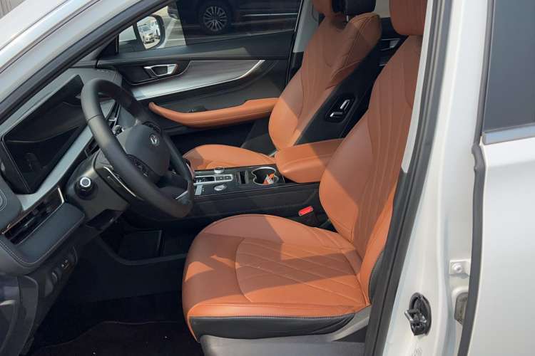 Used Chery Tiggo 8 PLUS 2022 290TGDI DCT Luxury Edition+