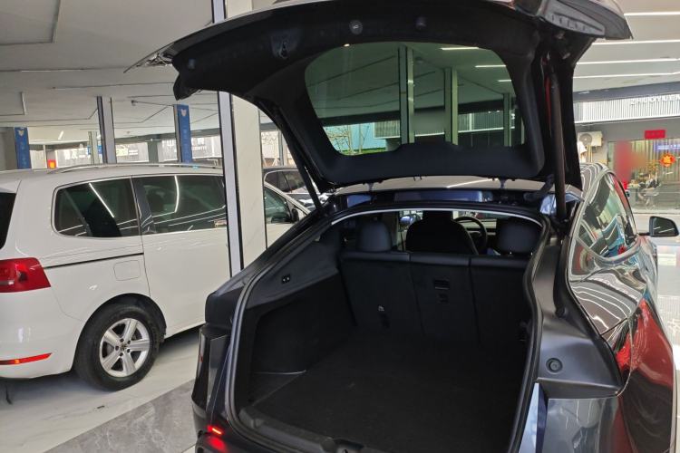 Used Tesla Model Y 2025 Rear-Wheel Drive First Edition