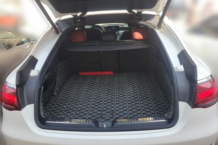 Used Mercedes-Benz GLC Coupe 2022 Refreshed GLC 300 4MATIC Coupe SUV Trunk