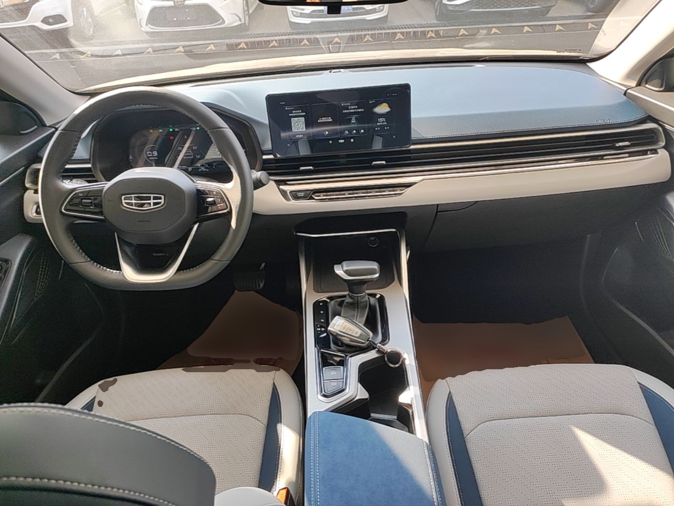 Geely Auto Emgrand 2022 4th Generation 1.5L CVT Flagship Model — снимка 12