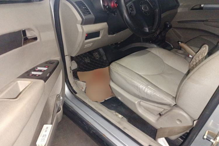 Used Land X8 2012 Explorer Edition 2.0T Diesel 4x2 Luxury Model Driver Seat