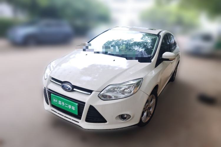 Used Ford Focus 2012 Hatchback 1.6L Manual Fashion Edition Guazi used car, China used car export, Used car for sale, Used cars, Cheapest cars for sale