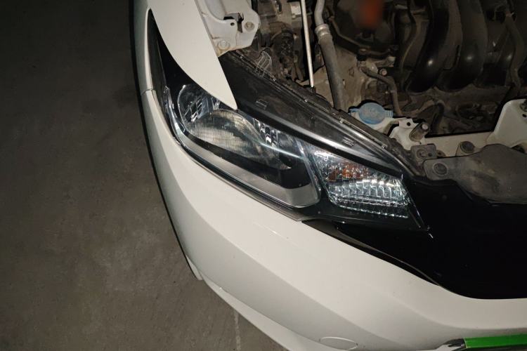 Used Honda Fit 2014 1.5L LX CVT Comfort Model Right Front Headlight
