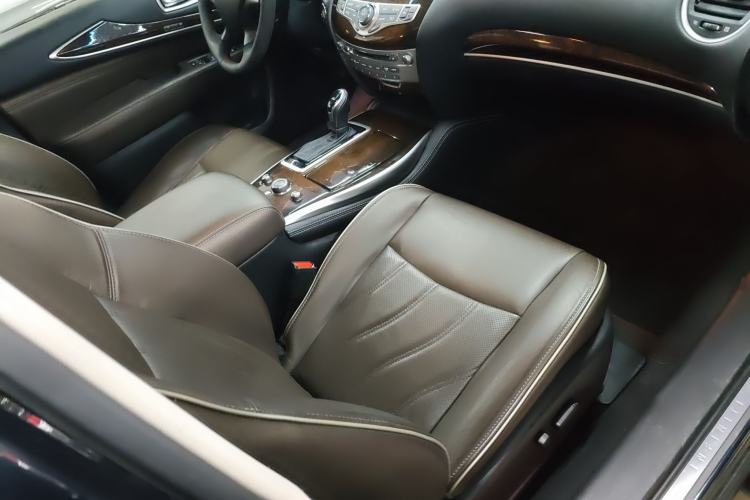 Used Infiniti QX60 2016 2.5 S/C Hybrid Two-Wheel-Drive Excellence Edition China V Standard