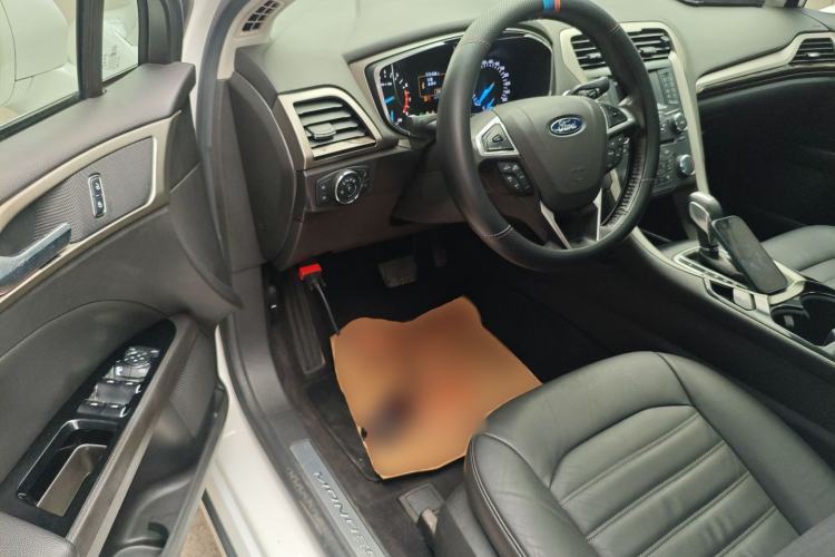 Used Ford Mondeo 2013 2.0L GTDi 200 Fashion Edition Driver Seat