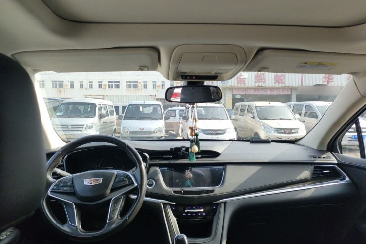 Used Cadillac XT5 2016 25T Luxury Model
