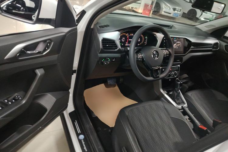 Used Volkswagen T-Cross 2023 300TSI DSG Comfort Edition
