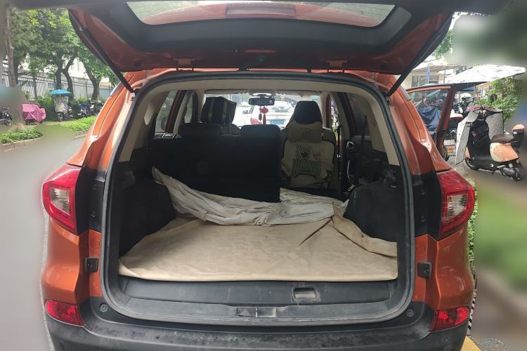 Used BYD Song New Energy 2017 Song DM 1.5TID All-Wheel Drive Prestige Model Trunk