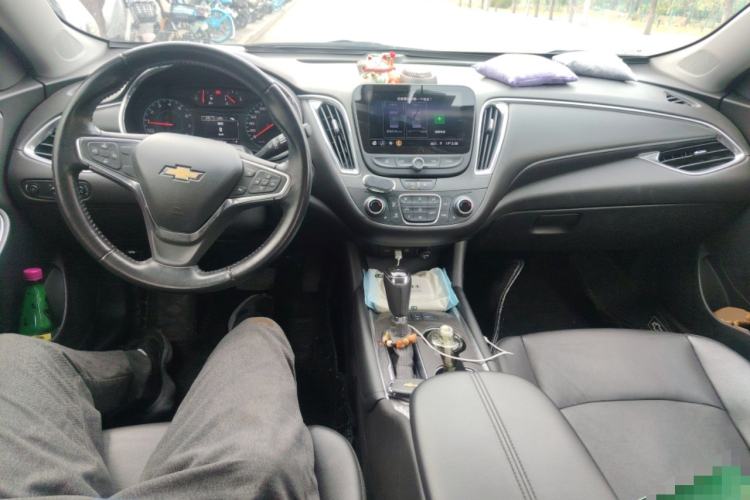 Used Chevrolet Malibu XL 2019 535T CVT Active Version Center Console