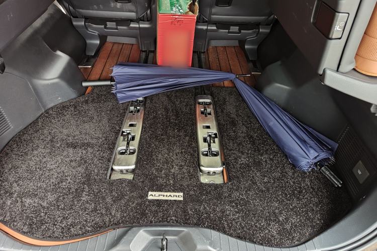 Used Toyota Alphard 2024 Dual-Engine 2.5L Prestige Edition Trunk