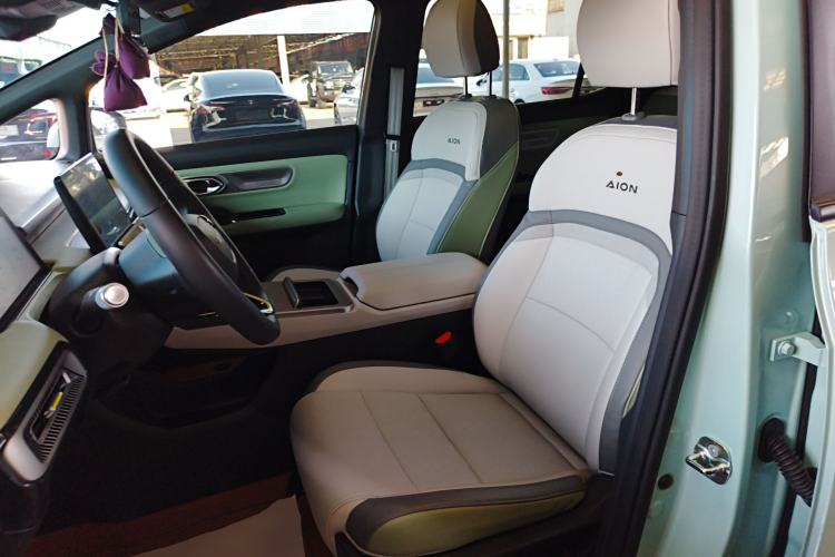 Used AION Y 2023 Plus 510 Smart Edition Left Front Seat