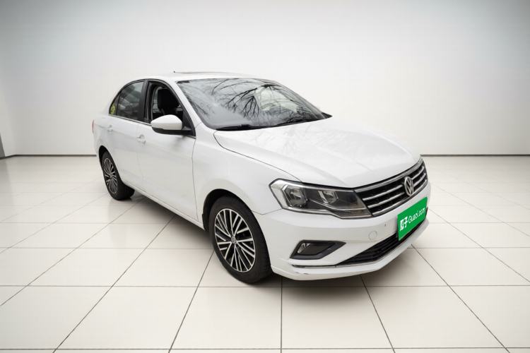 Used Volkswagen Jetta 2019 Dream Edition 1.5L Automatic Comfort Version Exterior 2