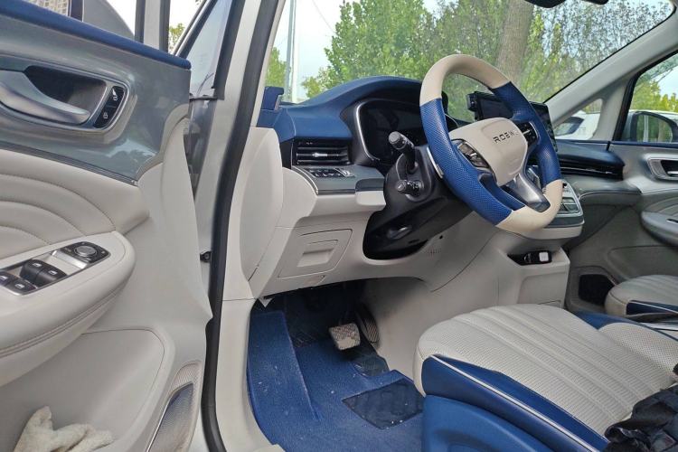 Used Roewe iMAX8 2021 400TGI Supreme Series Prestige Edition