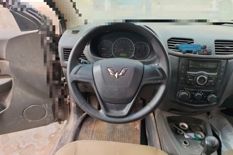 Used Wuling Hongguang 2015 1.5L S Basic Version China V Standard